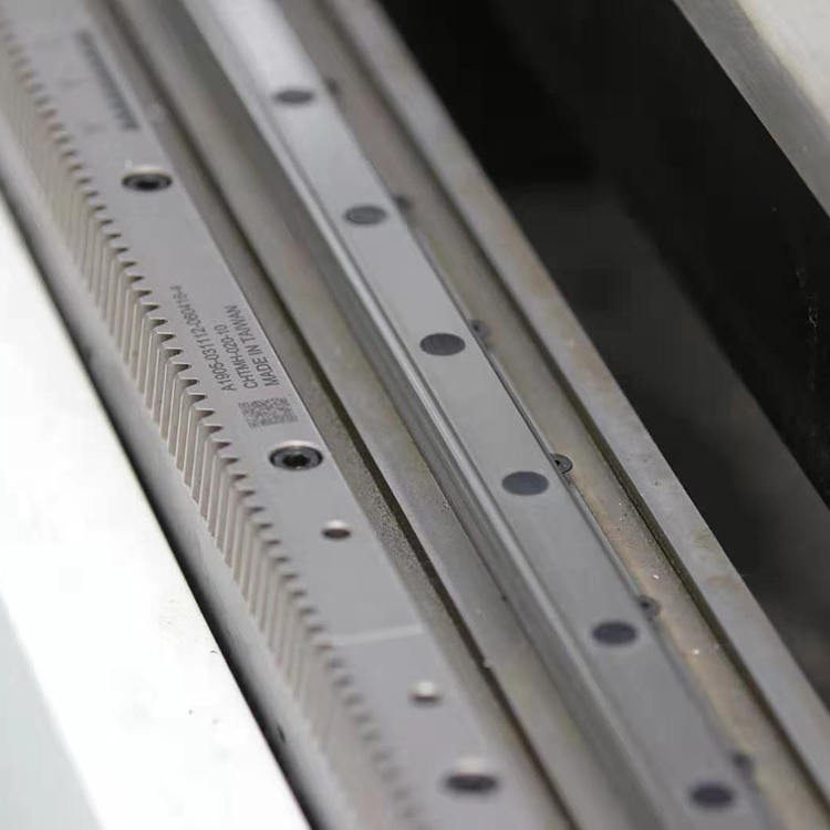 Лазерный станок для резки металла MetalTec 1530B (2000W)