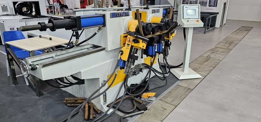 Двухголовочный трубогибочный станок MetalTec DВ 50