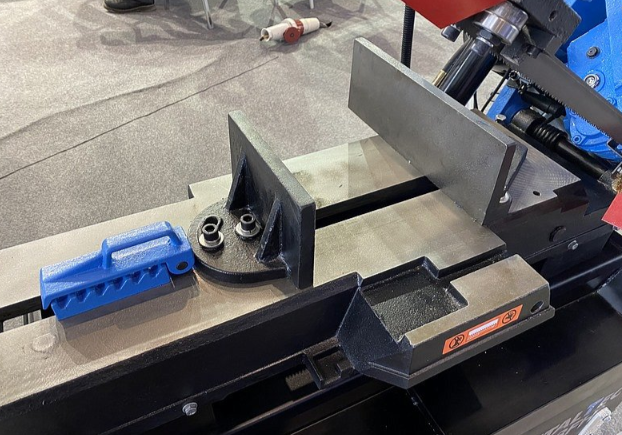 Ручной ленточнопильный станок MetalTec HBS 255 FH