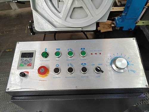 Ленточнопильный станок MetalTec MBS 330/50 CH (угол 90°)