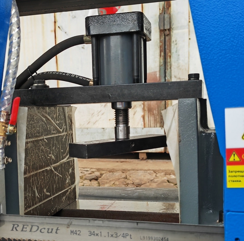 Ленточнопильный станок MetalTec BS 400 CH (угол 90°)