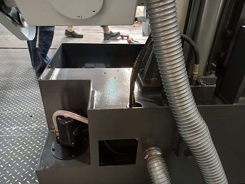 Ленточнопильный станок MetalTec MBS 330/50 CH (угол 90°)
