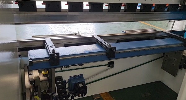 Листогибочный пресс с ЧПУ МТ-15 MetalTec HBС 70/2500
