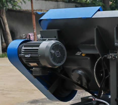 Автоматический колонный ленточнопильный станок MetalTec MBS 530 CА