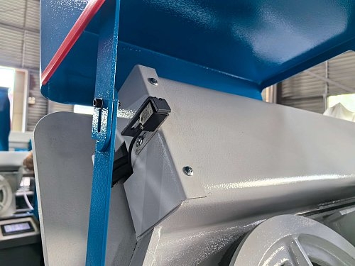 Автоматический колонный ленточнопильный станок MetalTec MBS 530 CА