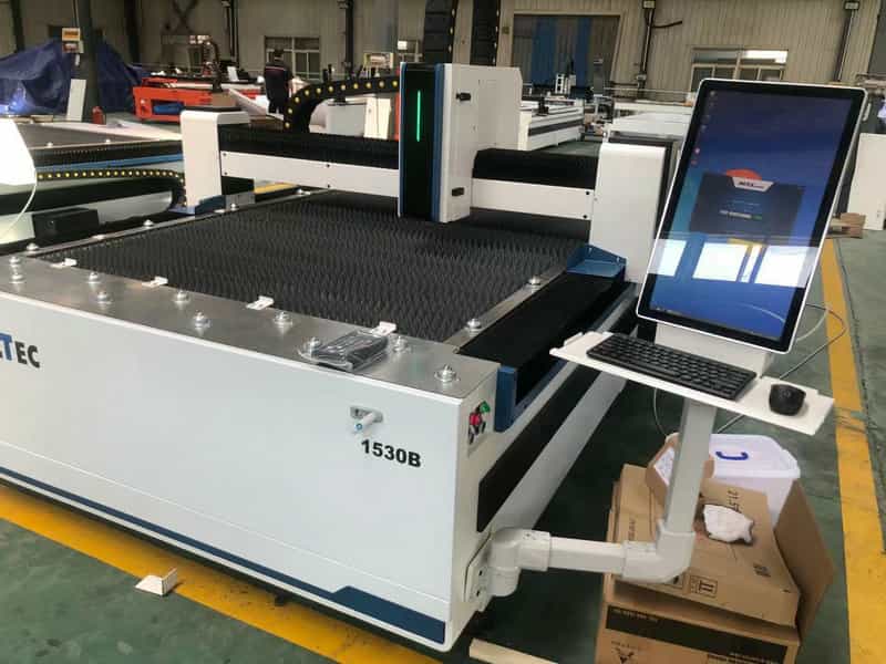 Лазерный станок для резки металла MetalTec 1530B (1000W)